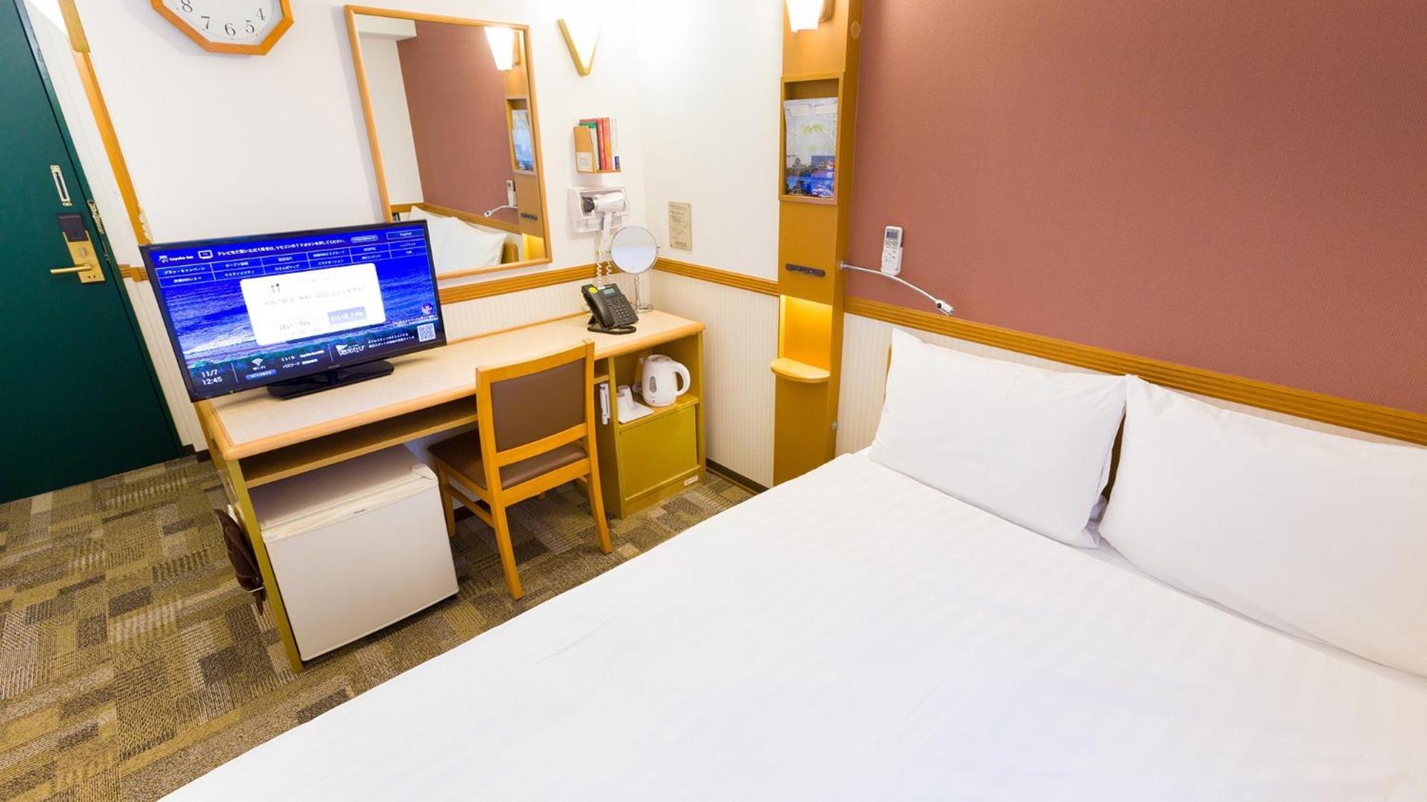 Toyoko Inn Shin-Yokohama Ekimae Honkan Room photo